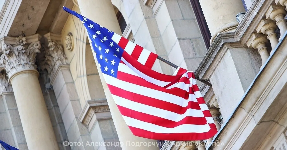Президент США заявил о договоре с Тегераном и разрешил немедленное прекращение морской блокады; подписание меморандума и разминирование Ормузского пролива запланированы на 19 июня. Росавиация временно ограничила рейсы в Иран.