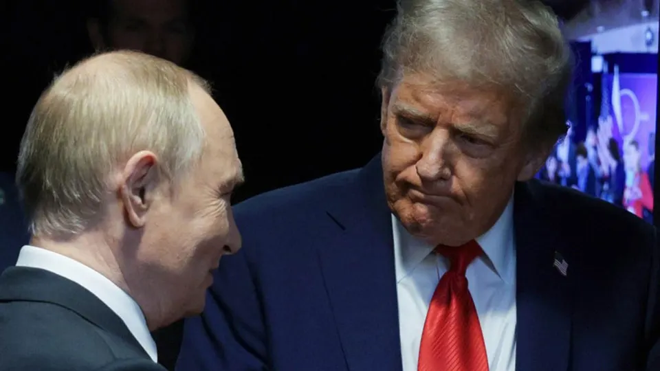 Главы России и США провели телефонный разговор: обсуждались прекращение боевых действий, роль международных партнёров и последние изменения на линии соприкосновения на Украине.