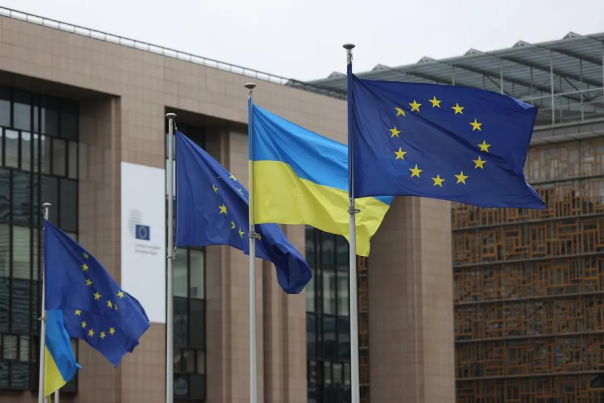 Председатель Европейского совета Антониу Кошта в соцсети X заявил, что ЕС продвинулся в реализации стратегии по укреплению Украины и усилению давления на Россию ради «справедливого и устойчивого мира».