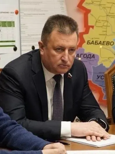 Внесённый в Госдуму законопроект запрещает устанавливать плату за содержание и ремонт ниже регионального минимума и лишает жильцов реальной возможности снижать тарифы — на общих собраниях допустимо только голосование за повышение.