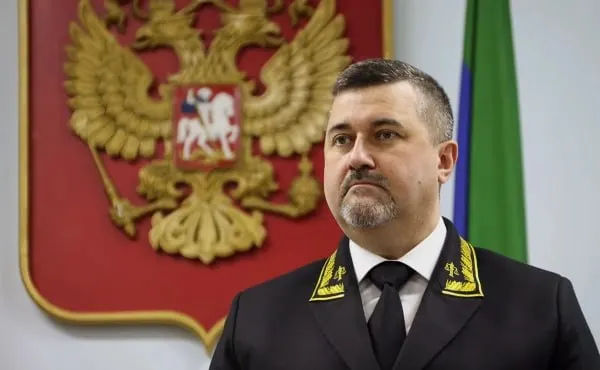 Президент подписал указ о назначении Фёдора Щукина главой Республики Дагестан. Он сменил Сергея Меликова, ушедшего с должности; Щукину 49 лет, большая часть его карьеры связана с судебной системой.