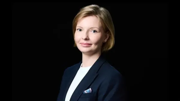 С 1 сентября администраторы доменных имён в зонах .ru, .рф и .su должны пройти идентификацию через ЕСИА; оператор рынка предлагает корпоративный тариф и помощь в аудите портфелей доменов.