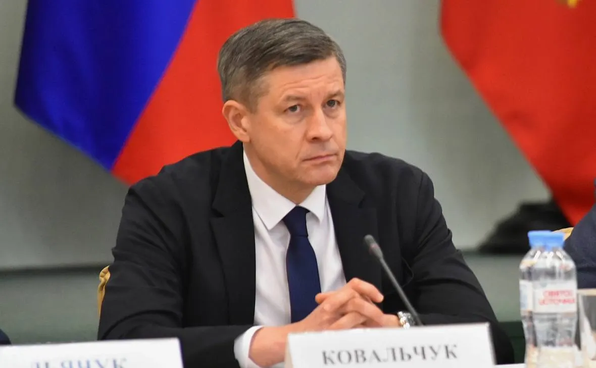 Временно исполняющий обязанности губернатора Брянской области подписал указ об отставке регионального правительства. Новый состав пока не назначен; аналогичные указы ранее затронули и соседнюю область.