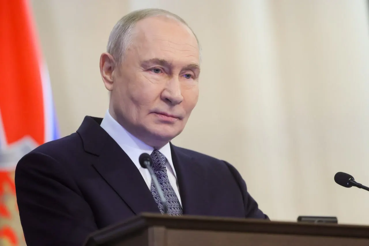 Президент России приедет в Казахстан по приглашению Касым-Жомарта Токаева. В ходе визита планируются переговоры по укреплению стратегического партнёрства и союзнических отношений.
