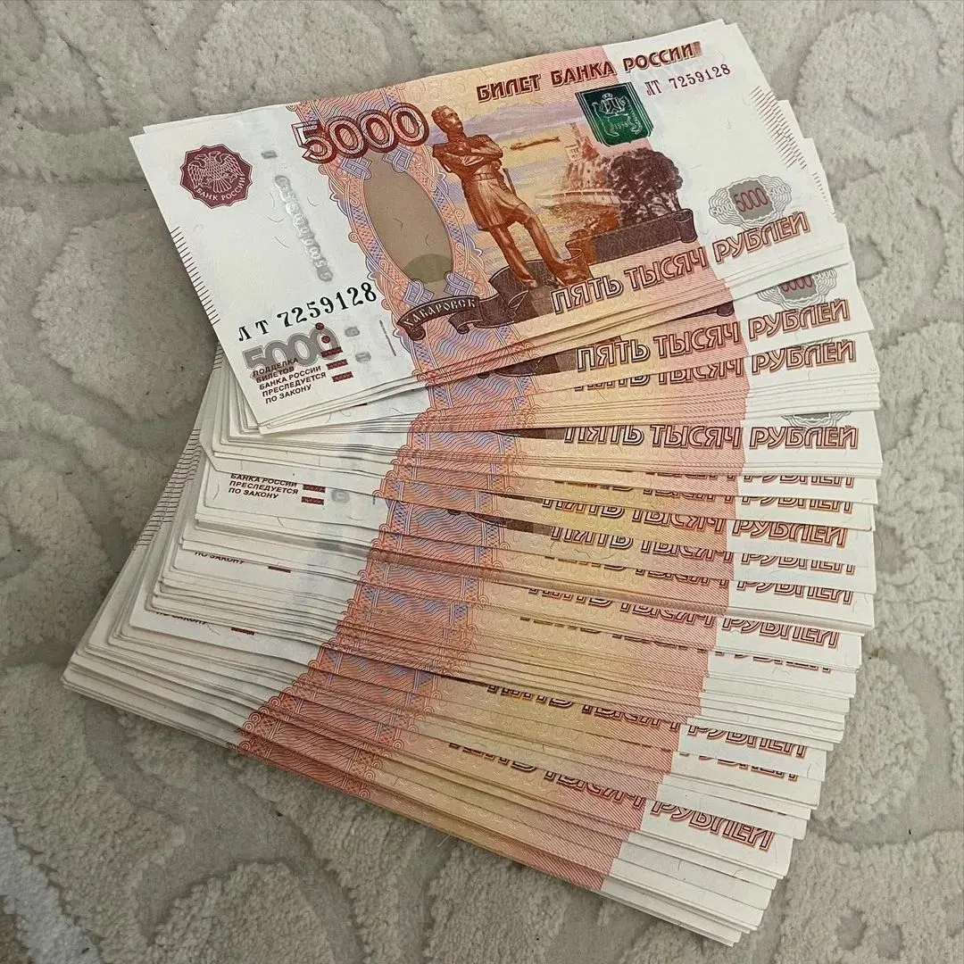 Депутаты подготовили поправки в Трудовой кодекс: ежегодная премия, приуроченная к 1 мая, должна составлять не менее среднего заработка работника.