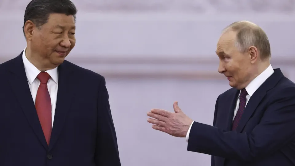 Президент совершает очередной визит в Пекин, чтобы на переговорах с лидером КНР продвинуть строительство газопровода «Сила Сибири‑2». В делегацию войдут главы крупных энергетических компаний и представители правительства; основное препятствие — цена и инвестиционные условия.