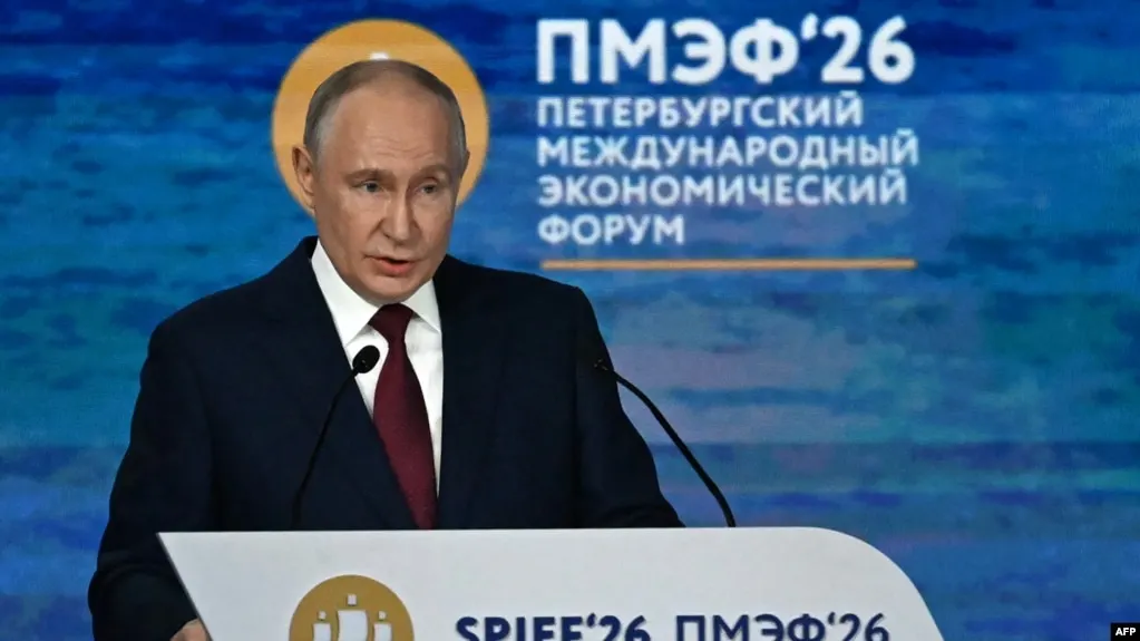 Закон, вступающий в силу 1 сентября, расширяет основания для преследования россиян за границей и позволяет арестовывать их имущество и банковские счета в качестве обеспечительной меры.