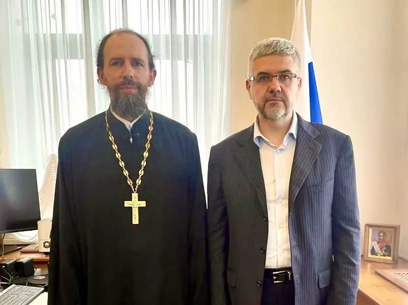 Заместитель министра юстиции Вадим Баланин на юридическом форуме заявил, что незарегистрированные сожительства представляют риск для безопасности страны; ведомство ведёт двухлетний мониторинг и готовит изменения в Семейный кодексе.