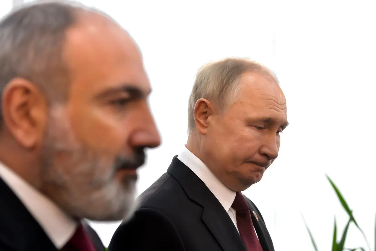 За январь—май 2026 года товарооборот между Арменией и Россией составил $2,196 млрд — снижение на 21,5%. Доля России в торговле упала до 28%. Ограничения на ввоз и недавние дипломатические переговоры повлияли на показатели.