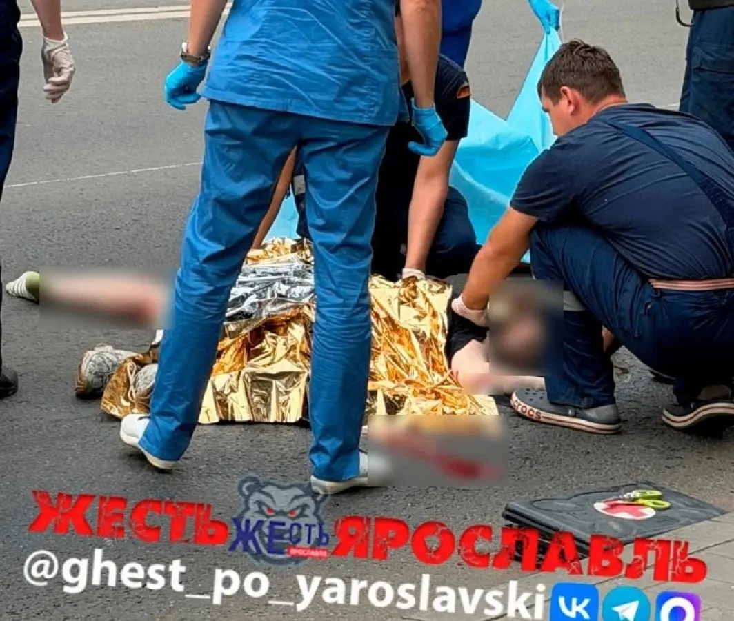Инцидент произошёл 14 июля на проспекте Октября: девушка переходила дорогу на зелёный свет. По указанию прокуратуры возбуждено уголовное дело.