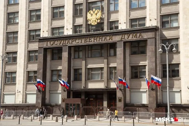 Данные о заработке губернатора Ильи Середюка и его недвижимости обсуждают на фоне региональных и федеральных выборов; редакция изучила информационные материалы и подготовила обзор по кандидатам из Кузбасса.