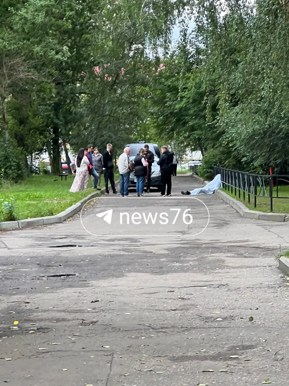69-летний мужчина найден в Заволжском районе. По предварительным данным, причиной смерти стали проблемы со здоровьем; происшествие не связано с преступлением.