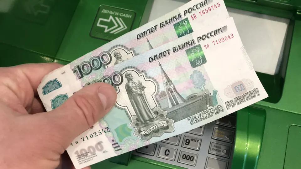 Рекомендовано устанавливать суточные и месячные лимиты на снятие наличных и переводы по номеру телефона, ограничивать ночные онлайн-операции и не раскрывать личную информацию.