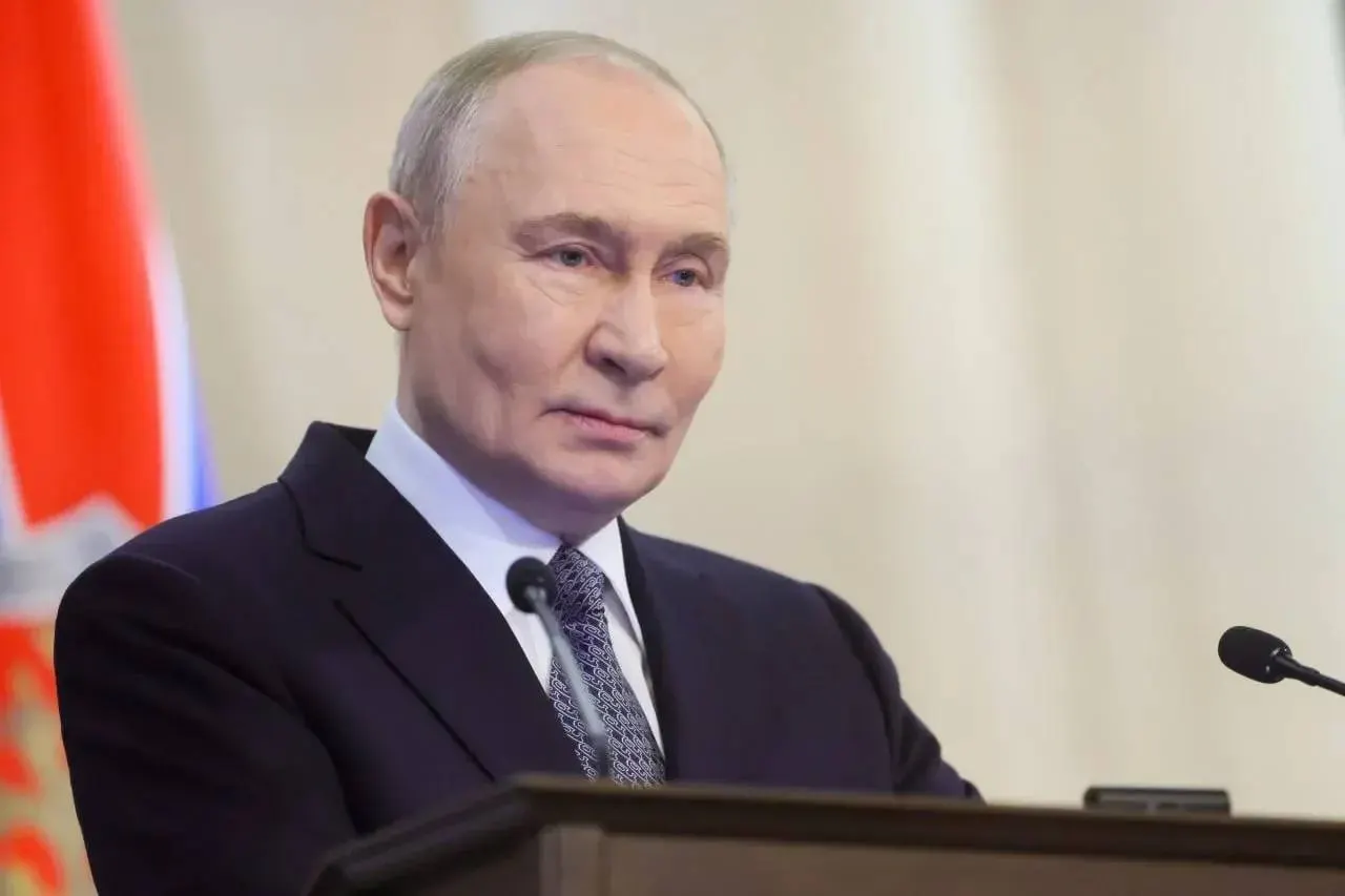 Президент поздравил нынешних и бывших десантников, подчеркнув их решительные действия в ходе специальной военной операции и вклад в обороноспособность и безопасность страны.