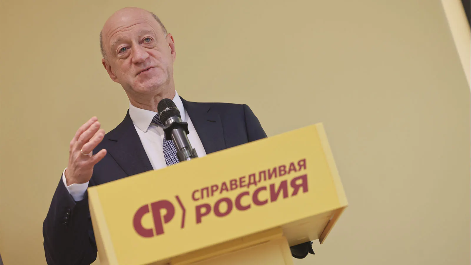 После травмы Миронова обсуждают перестановки в верхушке партии и перераспределение ролей между лидерами и депутатами.