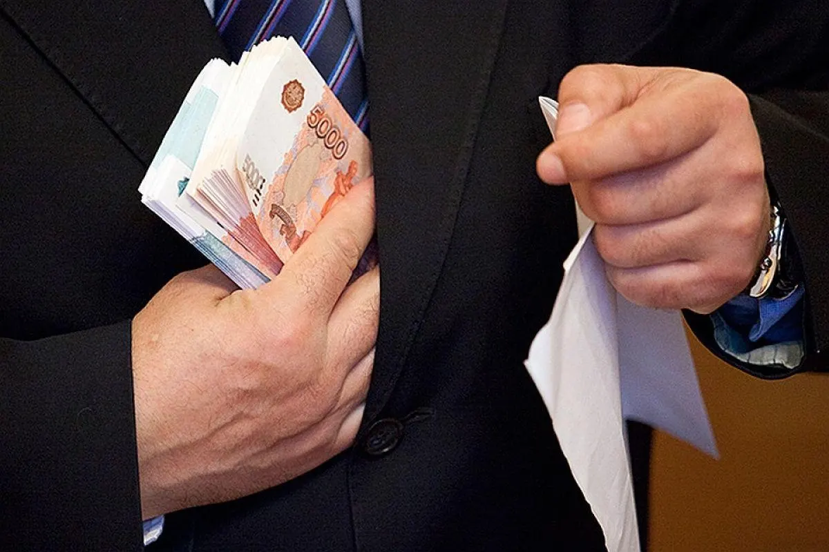 Госфинансирование картин и сериалов про коррупцию среди сотрудников МВД, ФСБ и прокуратуры прекращено; обсуждаются запреты на темы маньяков и иных преступлений, решение пока устное и не закреплено законом.