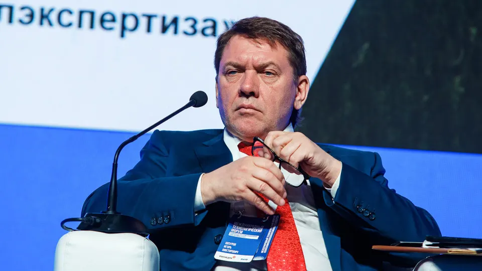 Гендиректор государственной комиссии по запасам полезных ископаемых задержан по подозрению в получении взятки; ведётся расследование.