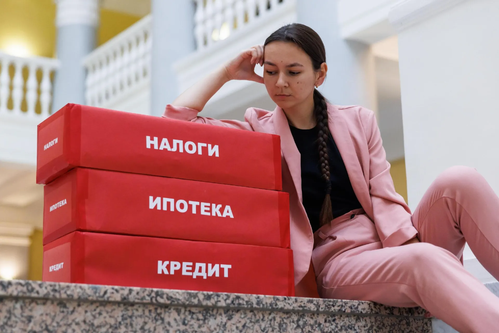 Экономист Андрей Бунич объясняет, почему вечное повышение налогов — неверный путь и как это влияет на бюджет на 2027 год.