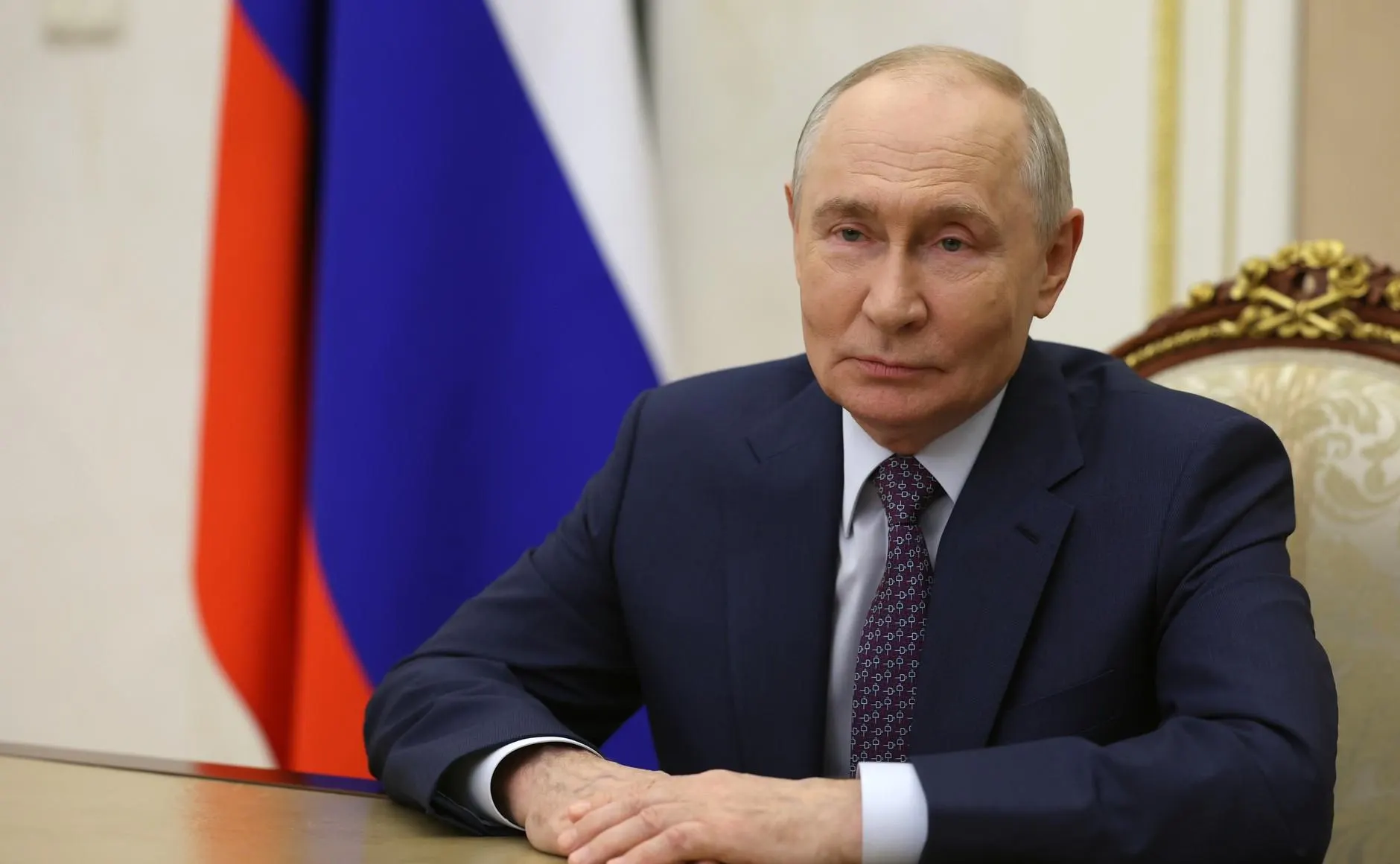 Глава государства поздравил педагогов с профессиональным праздником и подчеркнул важность их вклада в образование страны.