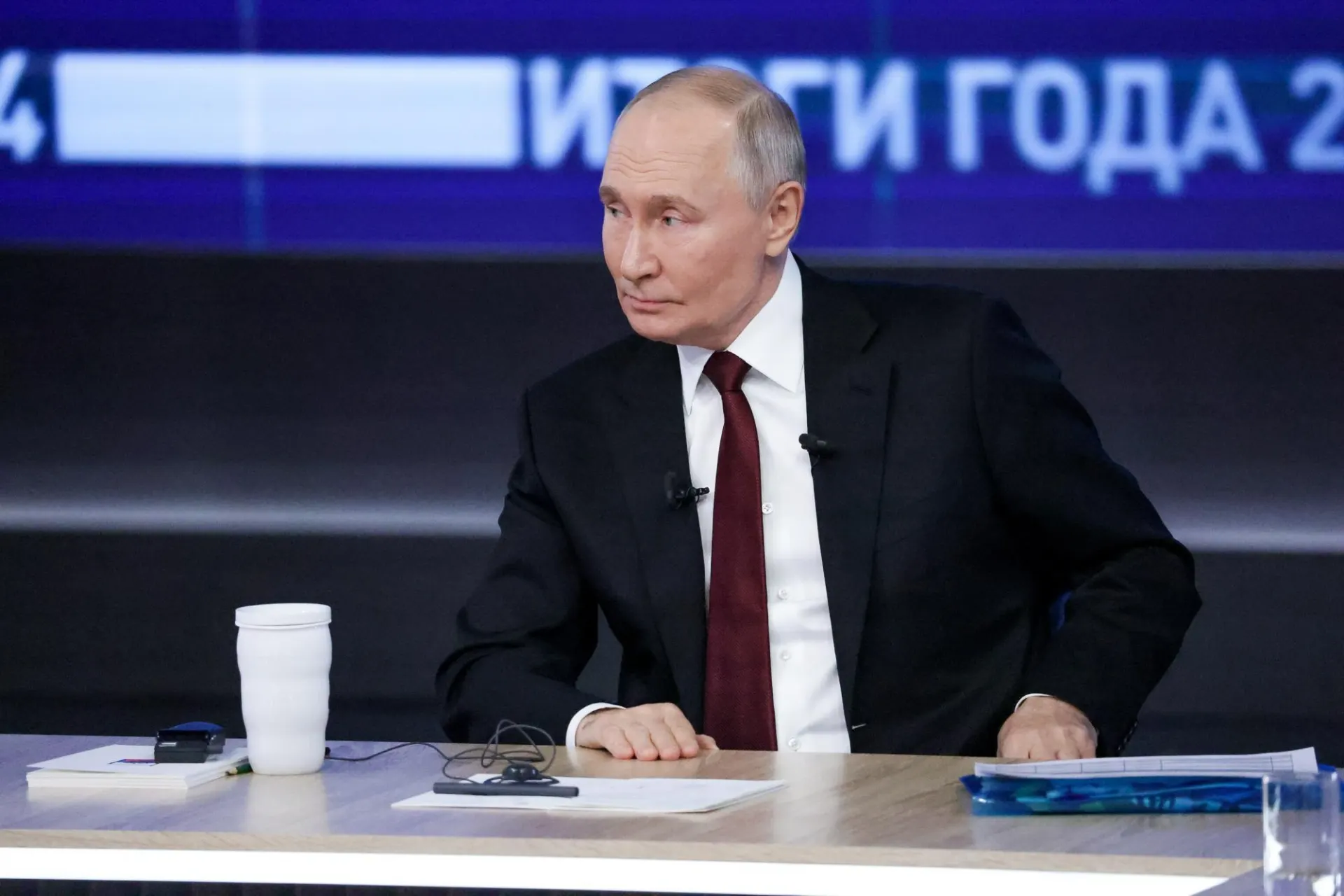 Планируется проведение прямой линии с Владимиром Путиным на 2026 год, мероприятие будет сопровождено большой пресс-конференцией, сообщили в Кремле.