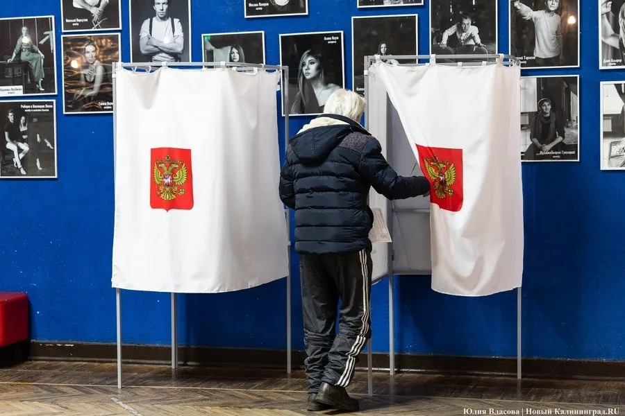 Обсуждают отделение сроков выборов в Госдуму от региональных и муниципальных кампаний; рассматриваются поправки к избирательной системе.