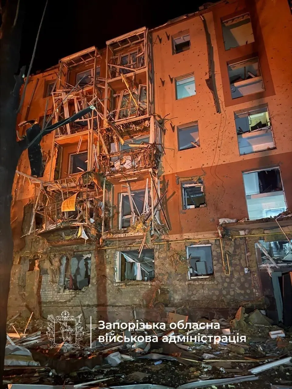 За ночь дроны атаковали регионы и территории, сообщается об уничтожении беспилотников, ракетные удары по Украине и аресты в медиа-структурах.